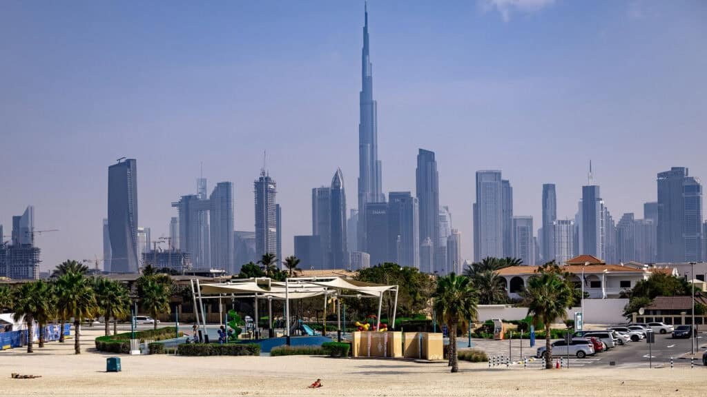 Residence in Spain for Digital Nomads from the United Arab Emirates: Complete Guide 2025